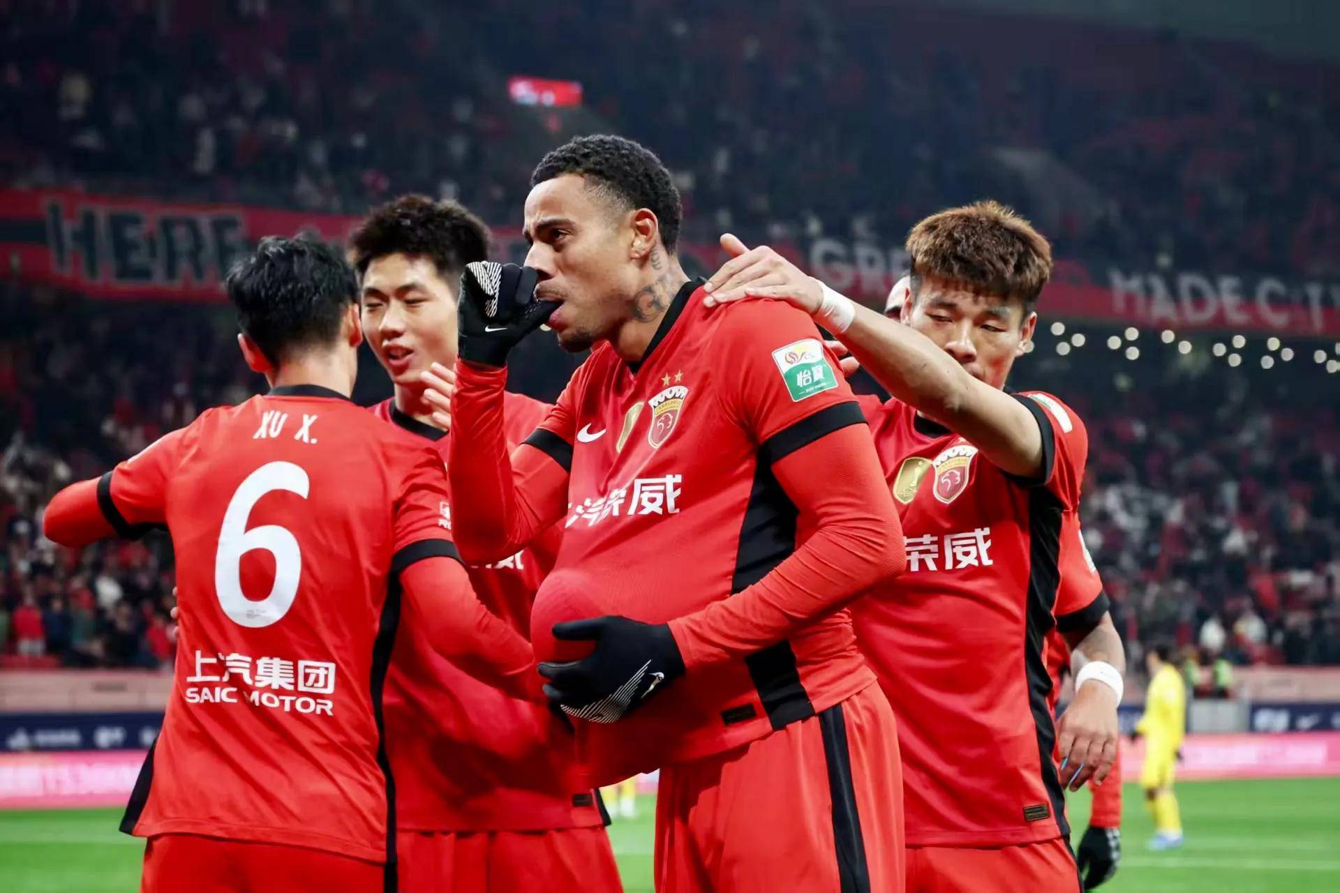 强队对决引发球迷热议和期待！